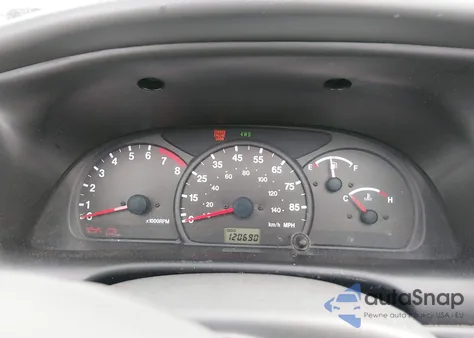 2000 Chevrolet Tracker z USA, uszkodzony, nr VIN 2CNBJ1862Y6957121